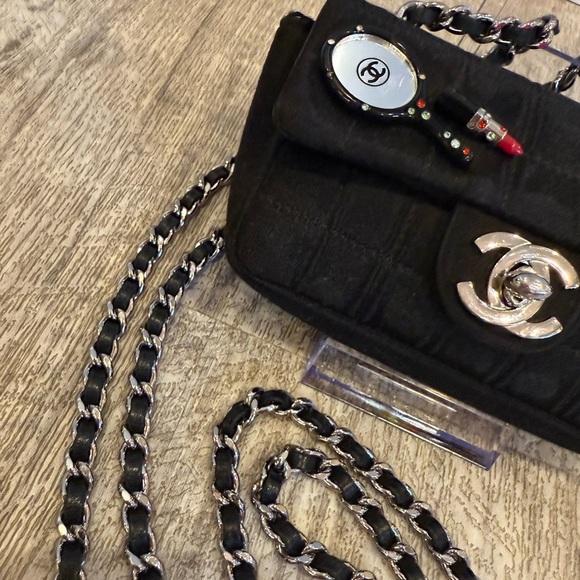 **RARE** Chanel Chocolate Bar Lipstick Bag - Picture 13 of 13